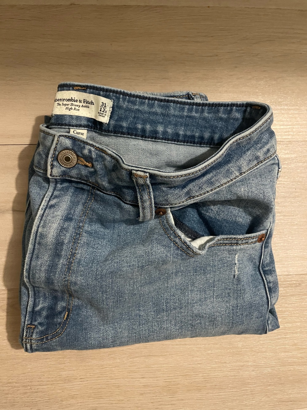 Abercrombie & Fitch The Super Skinny Ankle High Rise Jean(Curve Love)